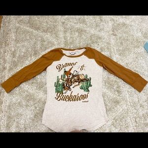 New never worn Ariat three quarter length shirt XS